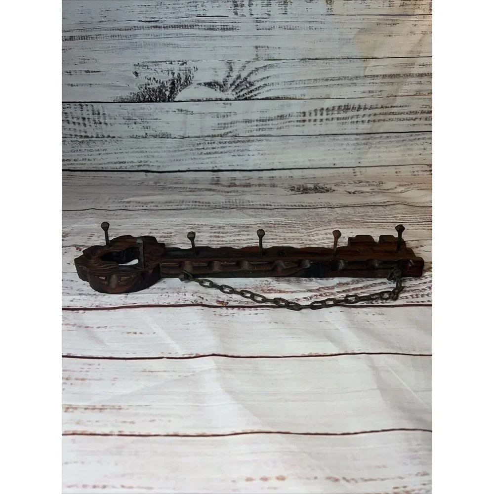 Rare‎ Vintage Hand Made Brown Wood Key Rack Wooden Primitive Chain Iron Hanging